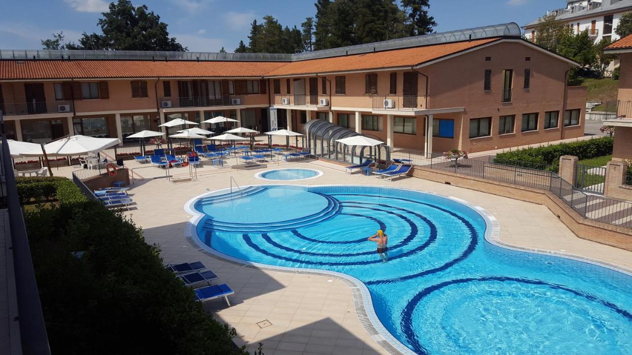 Residence Terme Di San Giacomo Sarnano Eksteriør billede